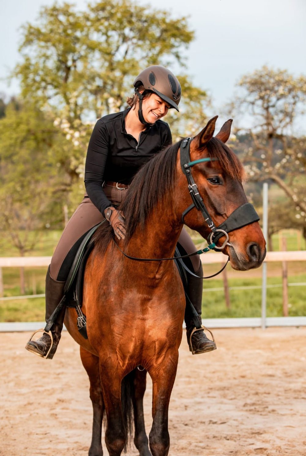 Franziska Rösel mit einem Pferd
